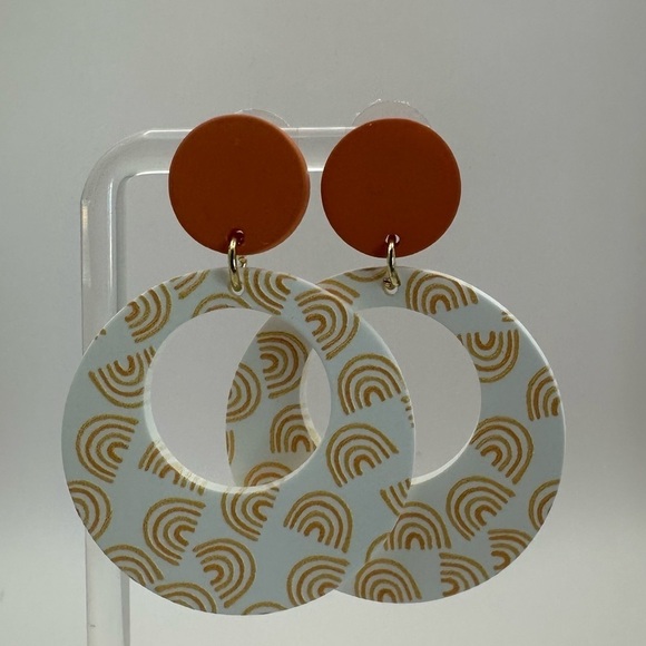 Rainbow Print Retro Hoop Earrings - Picture 9 of 15